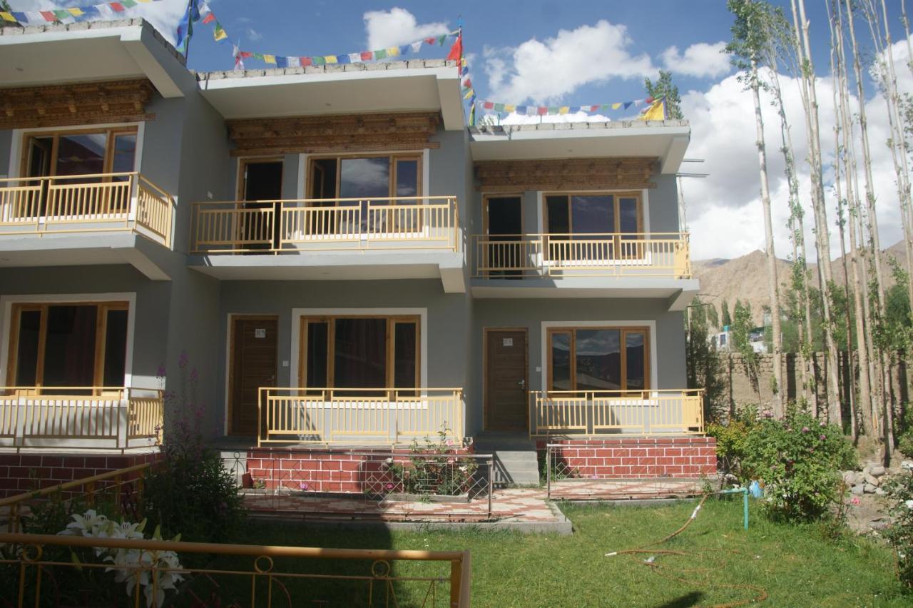 Chandan Guest House Leh Esterno foto