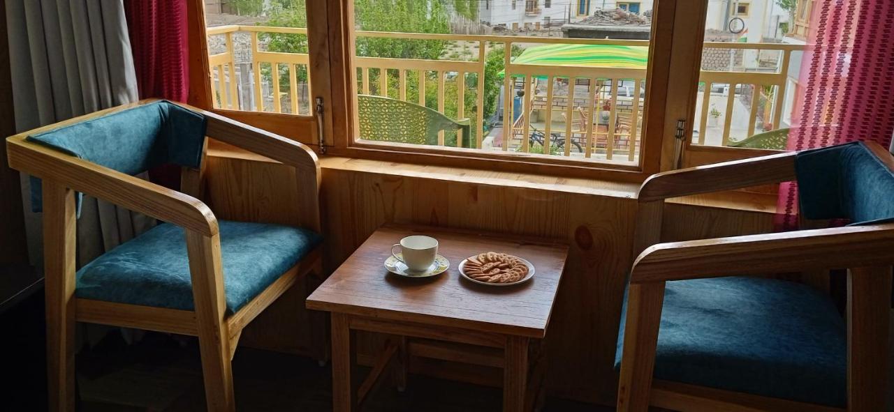Chandan Guest House Leh Esterno foto